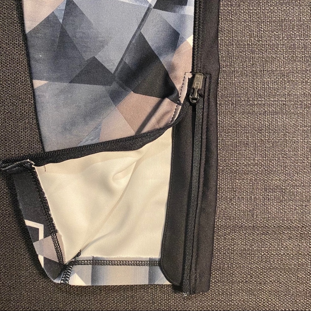 Under Armour Tights - Picture 6 of 8